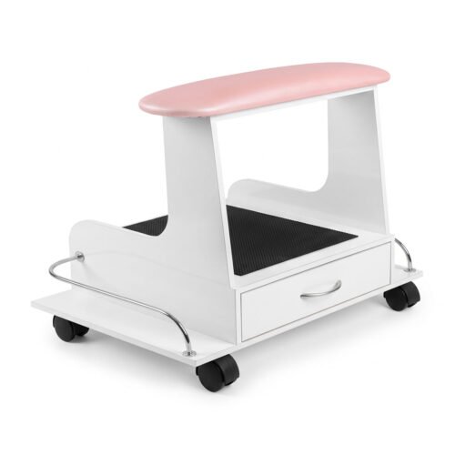 Banco de pedicure blanco con cojín superior rosa, porta tina spa, cajón, repisas laterales y ruedas.